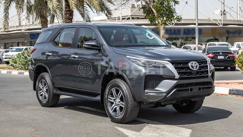   Toyota fortuner 2.7L 4x4 petrol A/T MY 2023 - RUBA price 112000