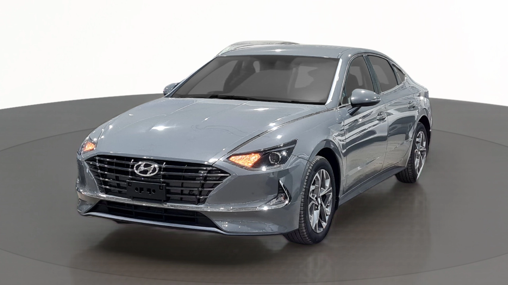 هونداي سوناتا Fleet 2023 الموديل: 2023 اللون الخارجي: رمادي اللون الداخلي: بيج