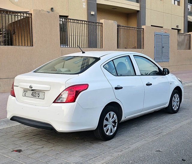 نيسان صني للبيع بحالة جيدة جدا واقتصادية Nissan Sunny SV